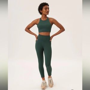 Girlfriend collective compressive leggings + 2 bras